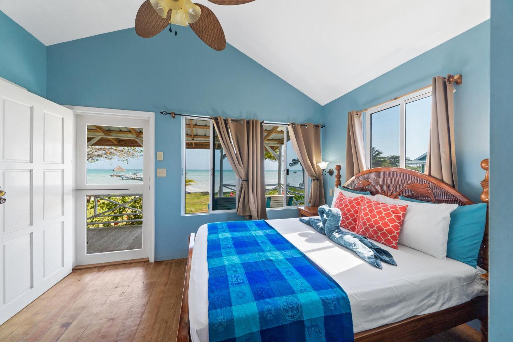 Tilt-Ta-Dock Resort Belize Коросаль Экстерьер фото
